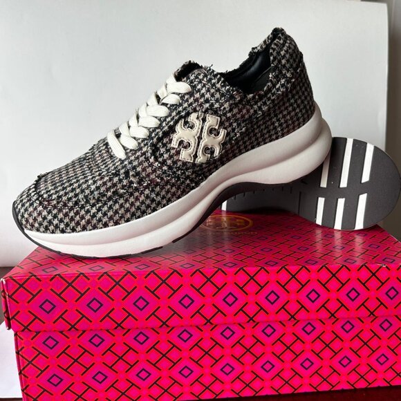 NIB $298 Tory Burch Kick Trainer in Cream/Black Multi Size 8.5 & 10.5 - Picture 1 of 5